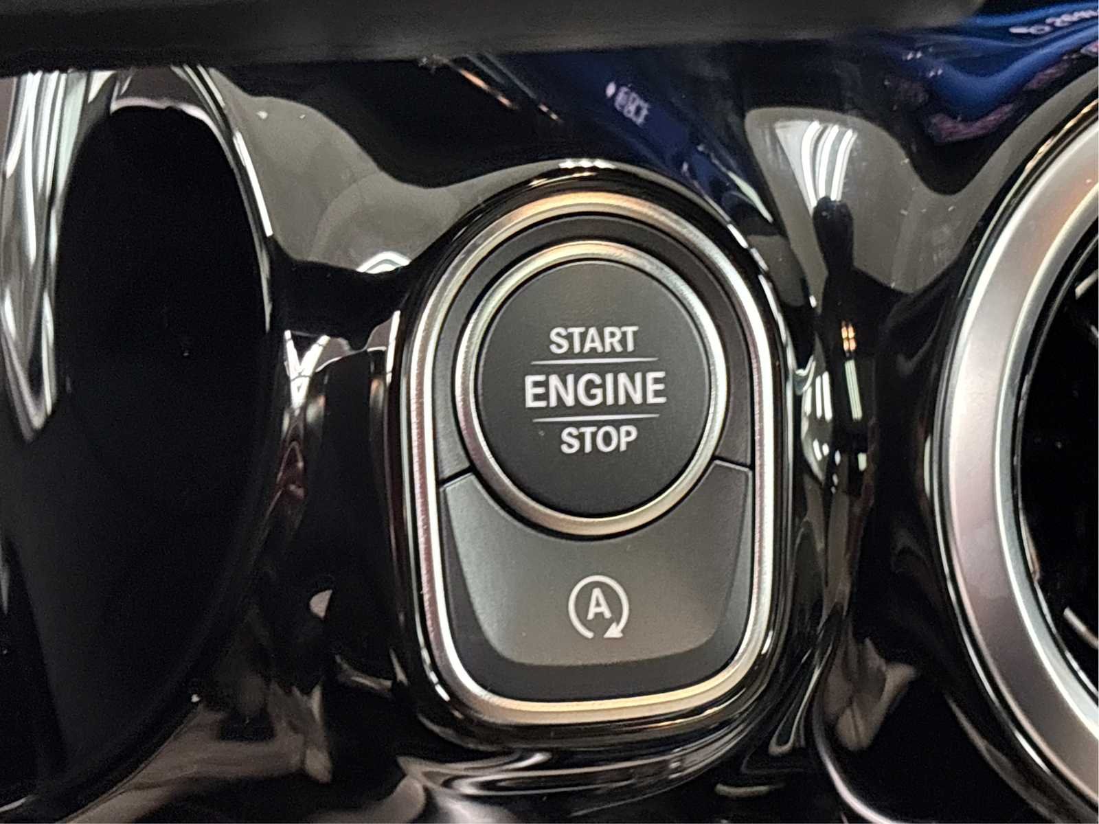Used 2026 Polar White Mercedes-Benz GLA 250 image 30