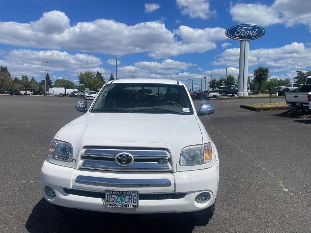 Used 2006 Natural White Toyota SR5 image 21