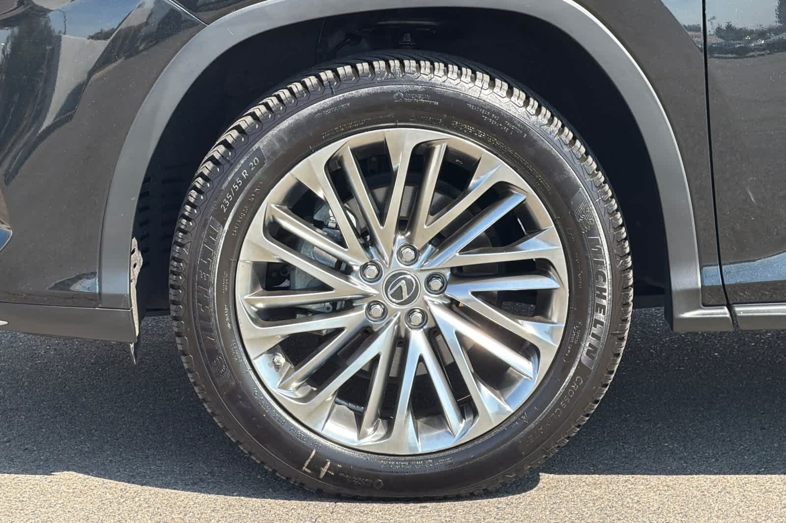 Certified Used 2022 CAVIAR Lexus  image 32