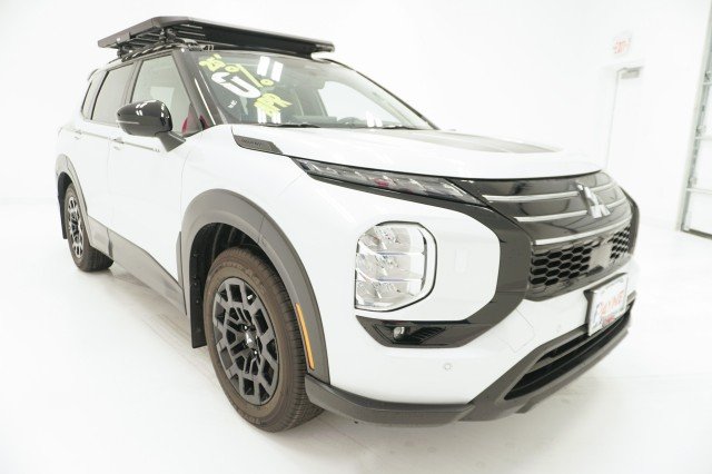2025 Mitsubishi Outlander Trail Edition - Photo 3