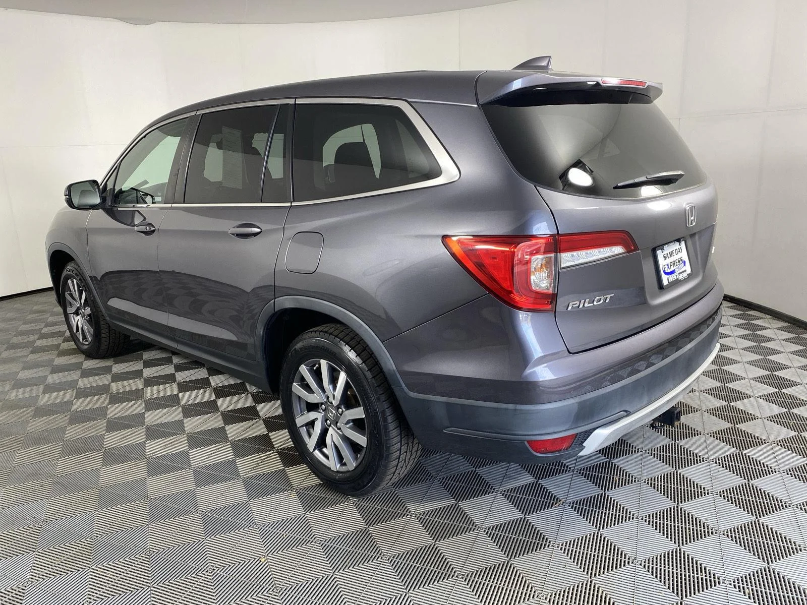 Used 2020 Modern Steel Metallic Honda EX-L image 5