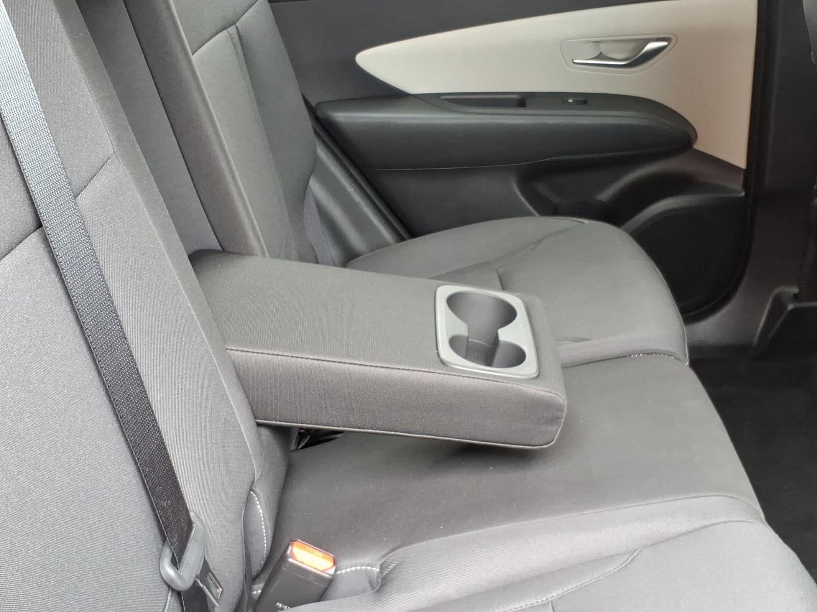 Used 2024 Shimmering Silver Hyundai SE image 26