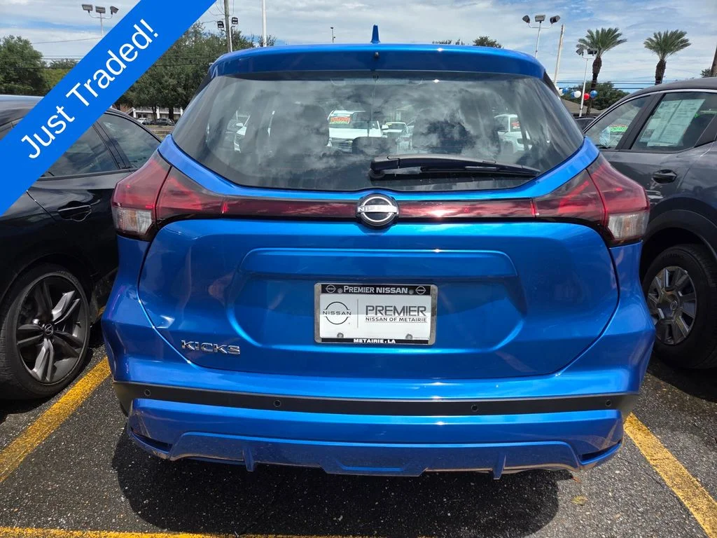 Used 2025 Blue Nissan S image 5