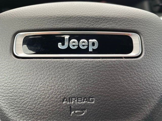 New 2026 Diamond Black Crystal Pearlcoat Jeep Limited Altitude image 16