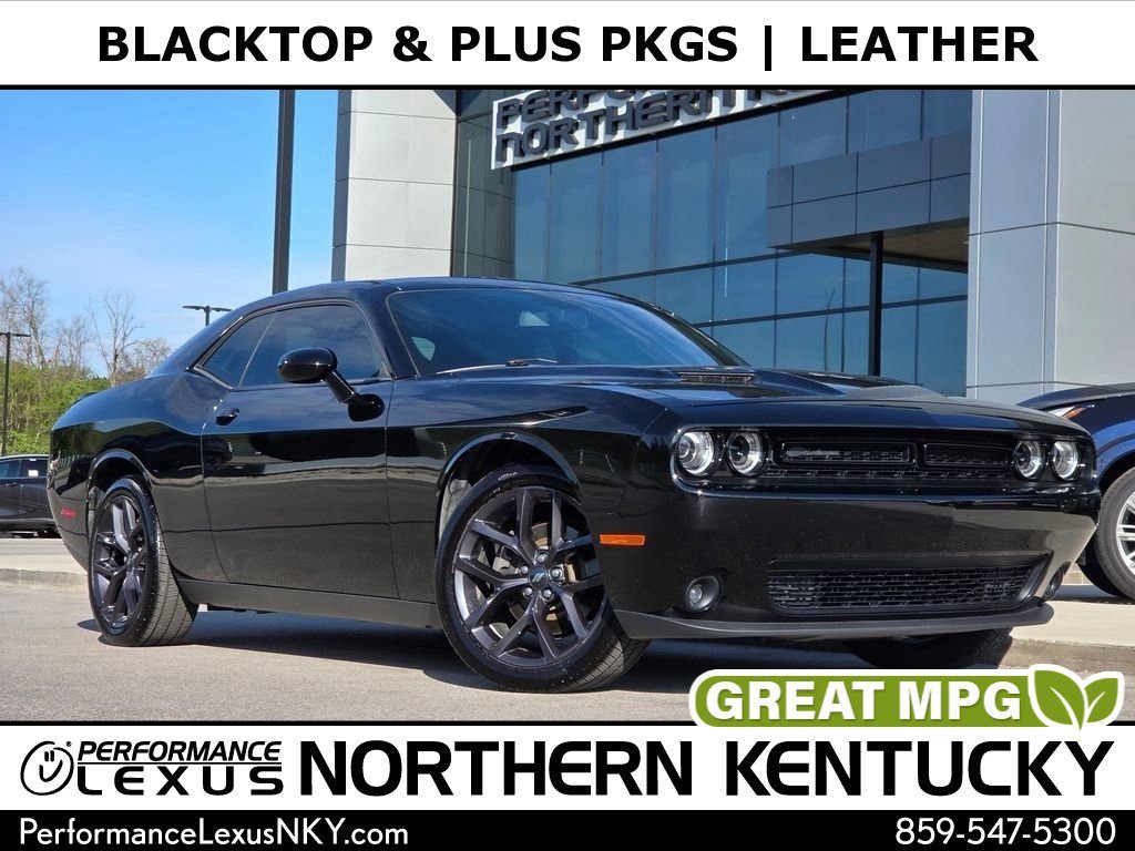 2020 Dodge Challenger SXT Auto's photo