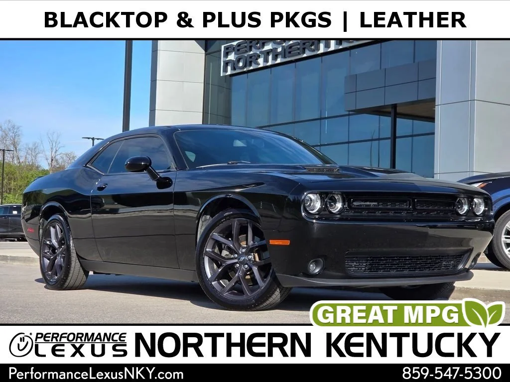 2020 Dodge Challenger SXT Auto's photo