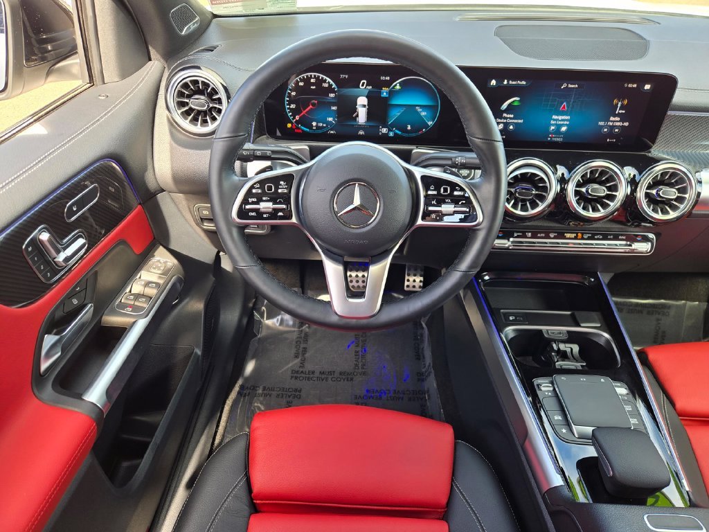 Used 2022 White Mercedes-Benz GLB 250 image 13