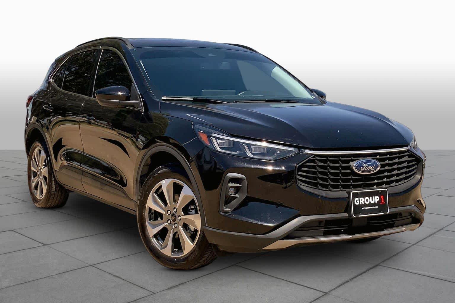 Certified Used 2025 Agate Black Metallic Ford Platinum image 3