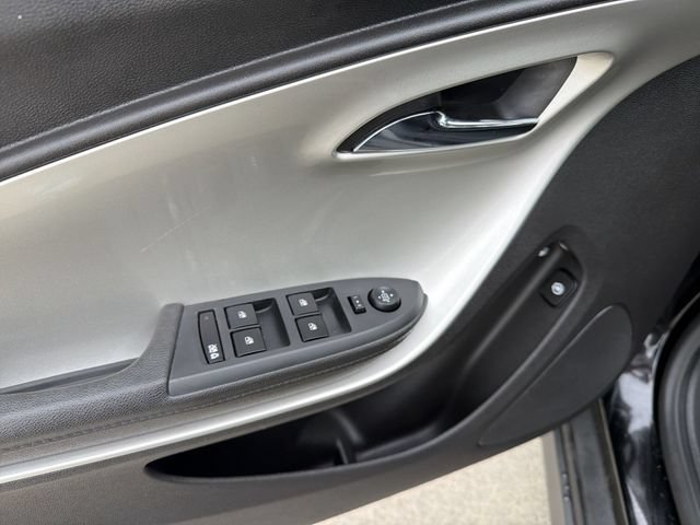 Used 2013 BLACK Chevrolet PREM image 15