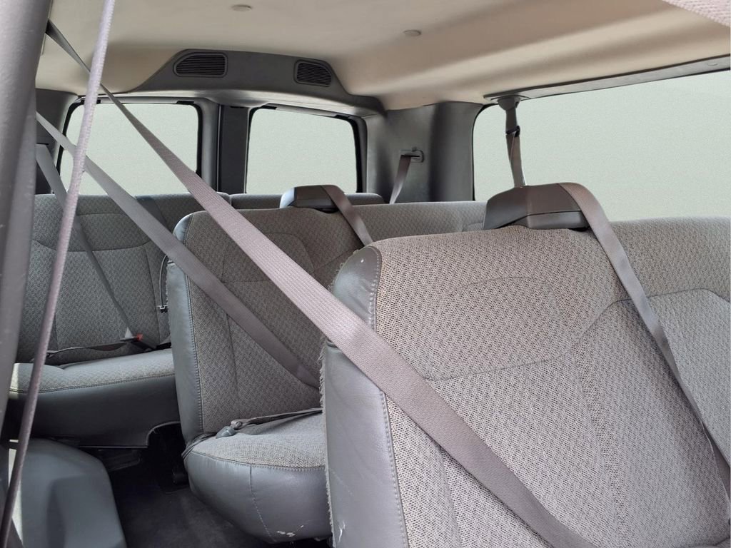 Used 2019 SUMMIT WHITE Chevrolet LT image 16