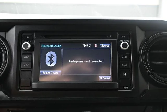 Used 2019 Silver Toyota SR image 21