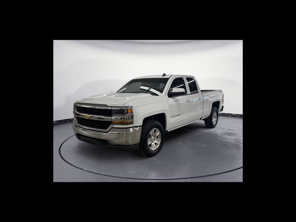 Used 2019 White Chevrolet LT image 2