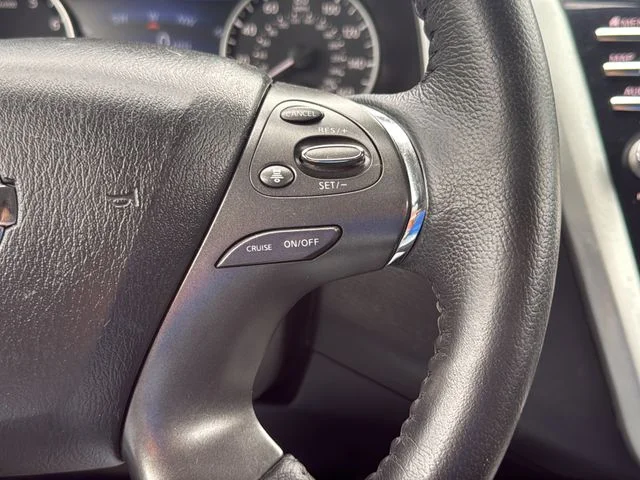 Used 2020 Gray Nissan SL image 17