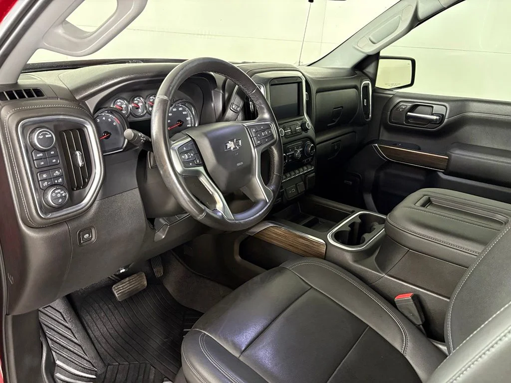 Used 2021 Red Chevrolet LT Trail Boss image 20