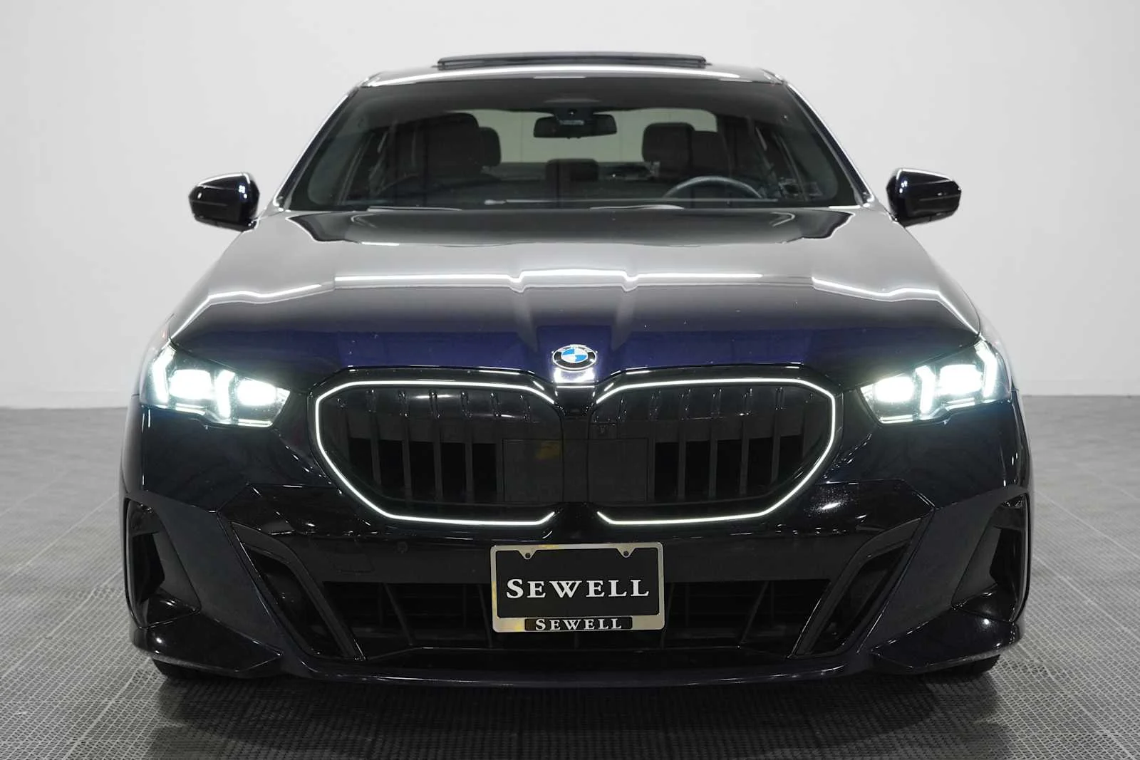 Certified Used 2024 Carbon Black Metallic BMW 530i image 2