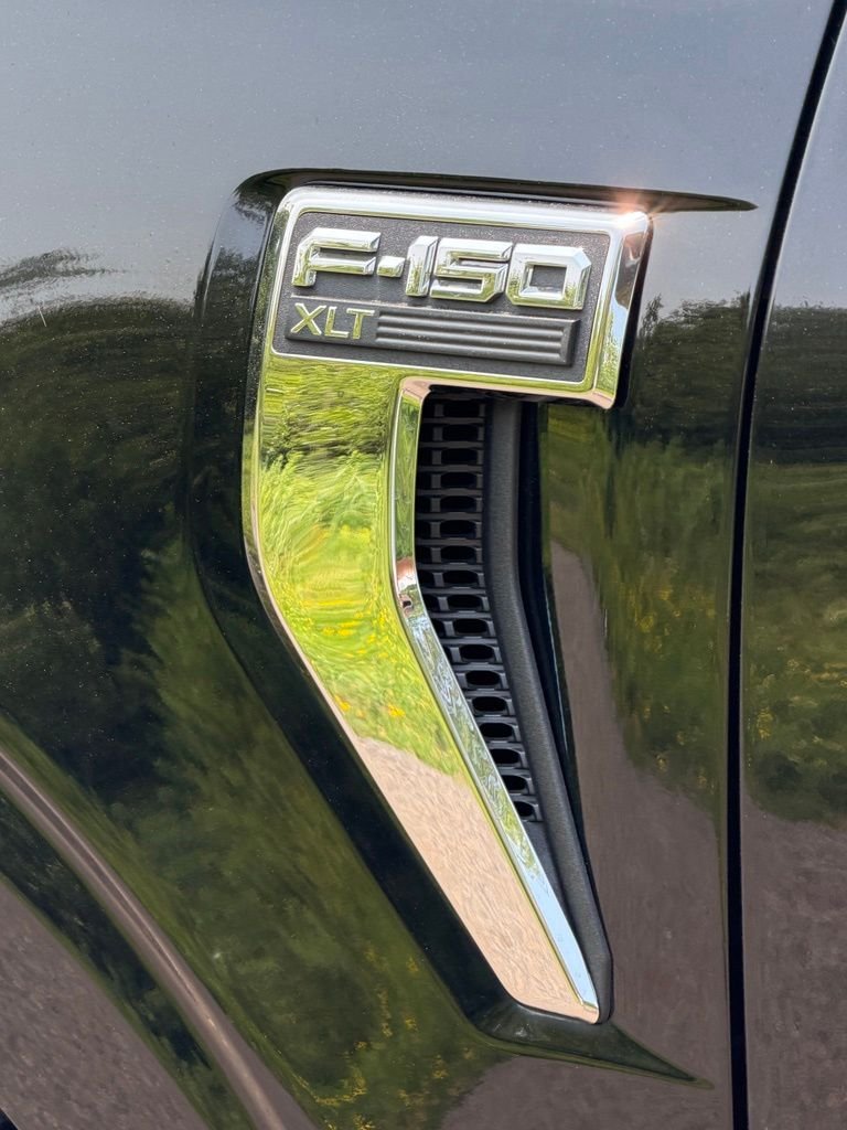Used 2022 Black Ford XLT image 24