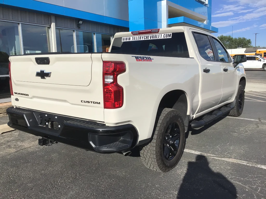 Used 2026 White Sands Chevrolet Custom Trail Boss image 5