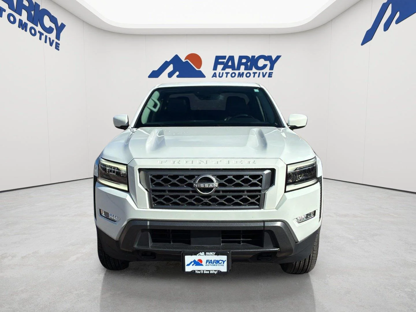 Used 2023 Glacier White Nissan SV image 2