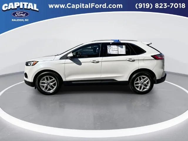 Used 2022 White Ford SEL image 5