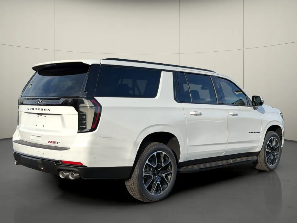 New 2026 Summit White Chevrolet RST image 7