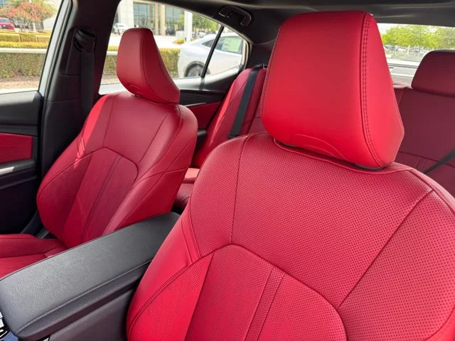 New 2026 Wind Chill Pearl <sup>1</sup> Toyota  XSE image 10