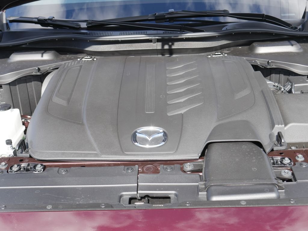 Certified Used 2026 Red Mazda 3.3 Turbo Premium Plus image 9