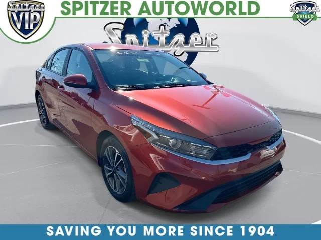 Used 2023 Red Kia LXS image 1