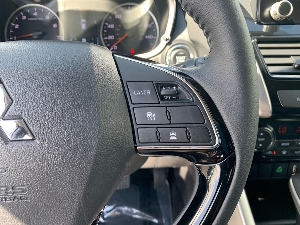 Used 2026 Black Mitsubishi SE image 17