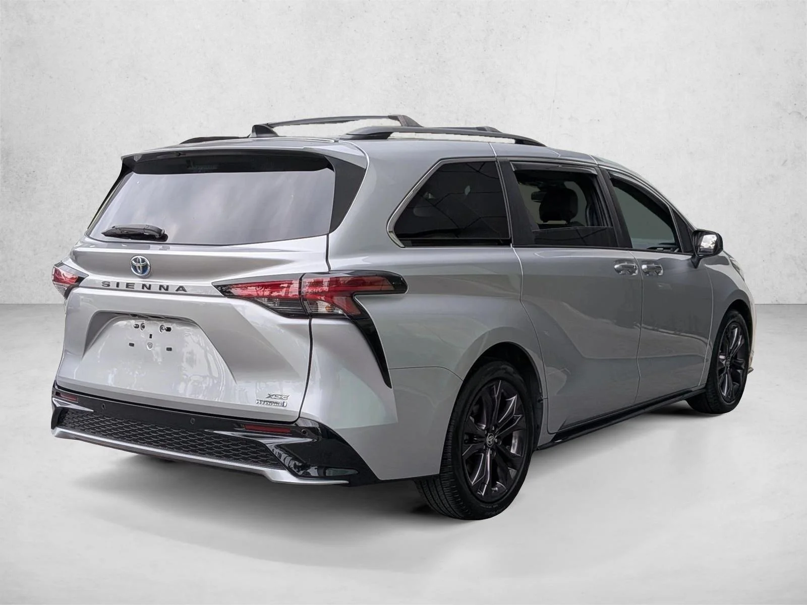 Used 2022 Celestial Silver Metallic Toyota XSE image 5