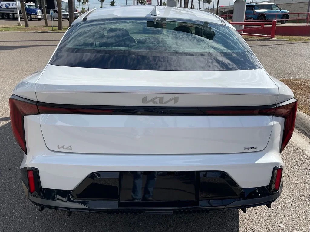 New 2026 White Kia GT-Line image 6