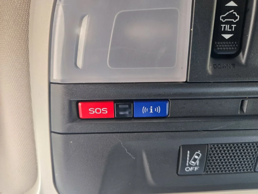 Used 2020 Khaki Subaru Premium image 12