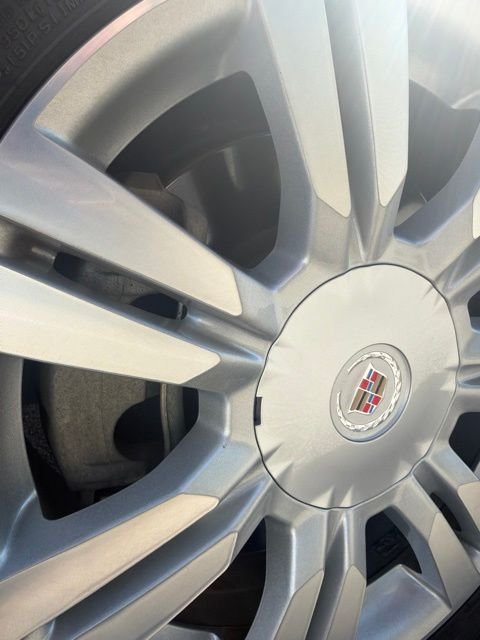 Used 2014 Platinum Ice Tricoat Cadillac Luxury image 14