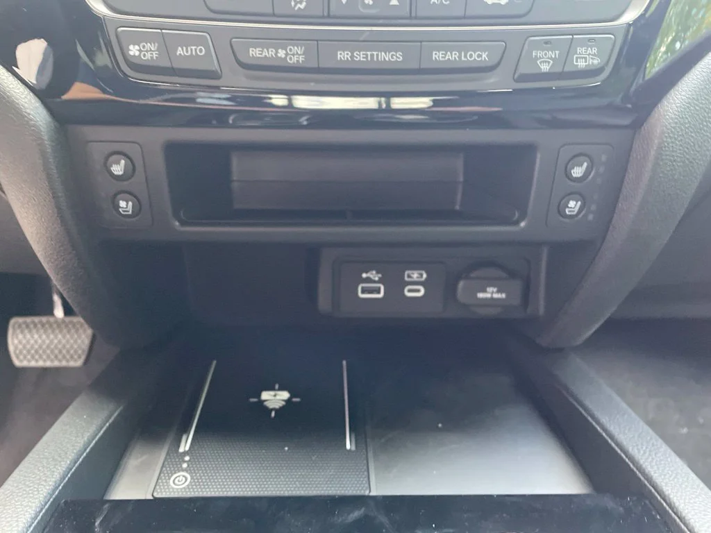 New 2026 Sonic Gray Pearl Honda Black Edition image 17