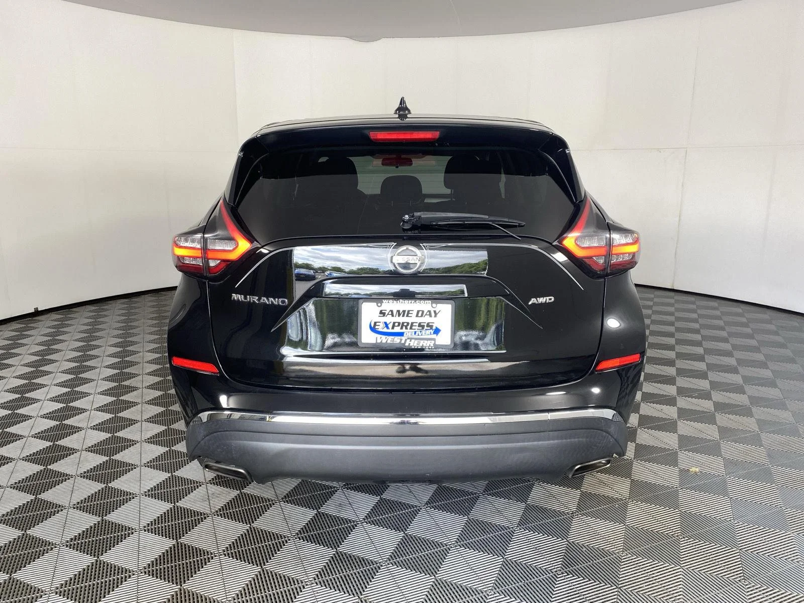 Used 2019 Magnetic Black Pearl Nissan S image 6