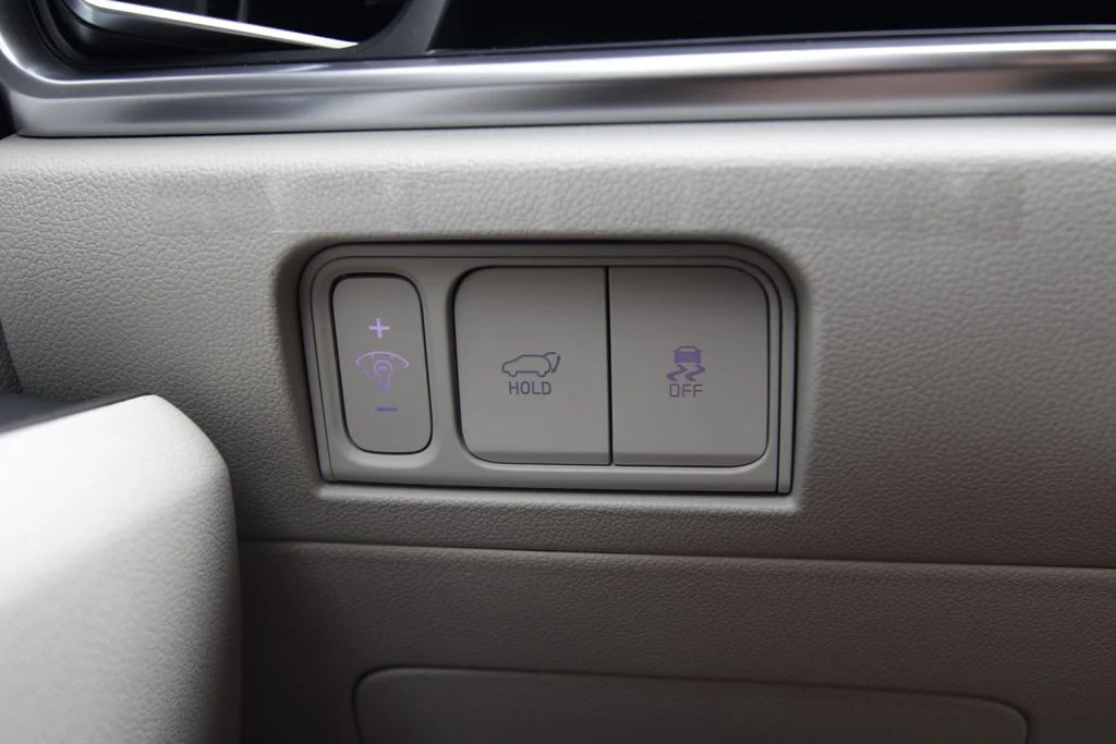 New 2026 Snow White Pearl Kia EX image 25