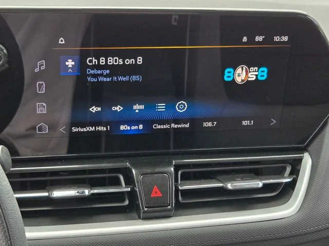 Used 2025 Gray Chevrolet LT image 27