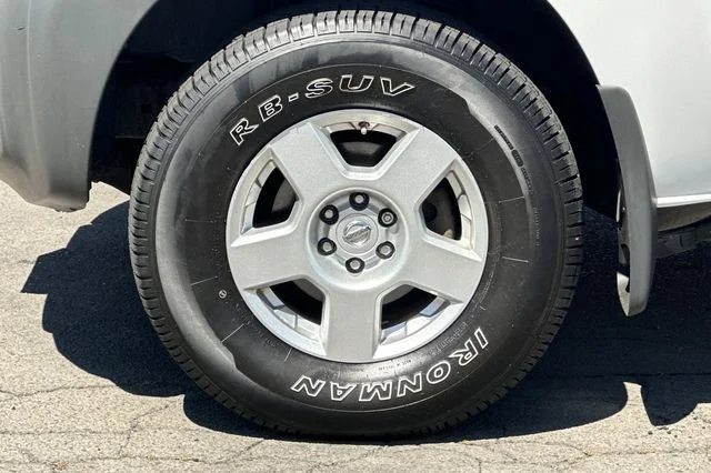 Used 2007 Avalanche Nissan S image 31