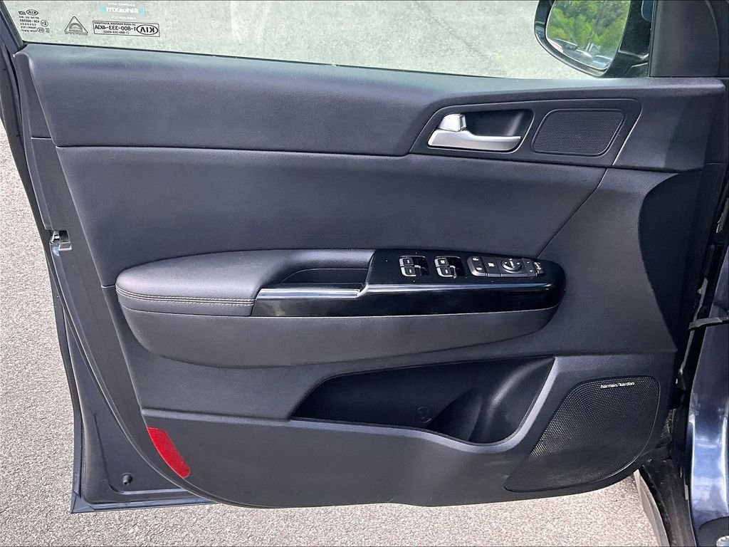 Used 2020 Pacific Blue Kia SX image 9