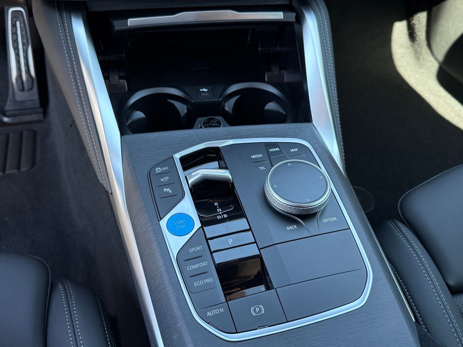 New 2026 Black Sapphire Metallic BMW eDrive40 image 27