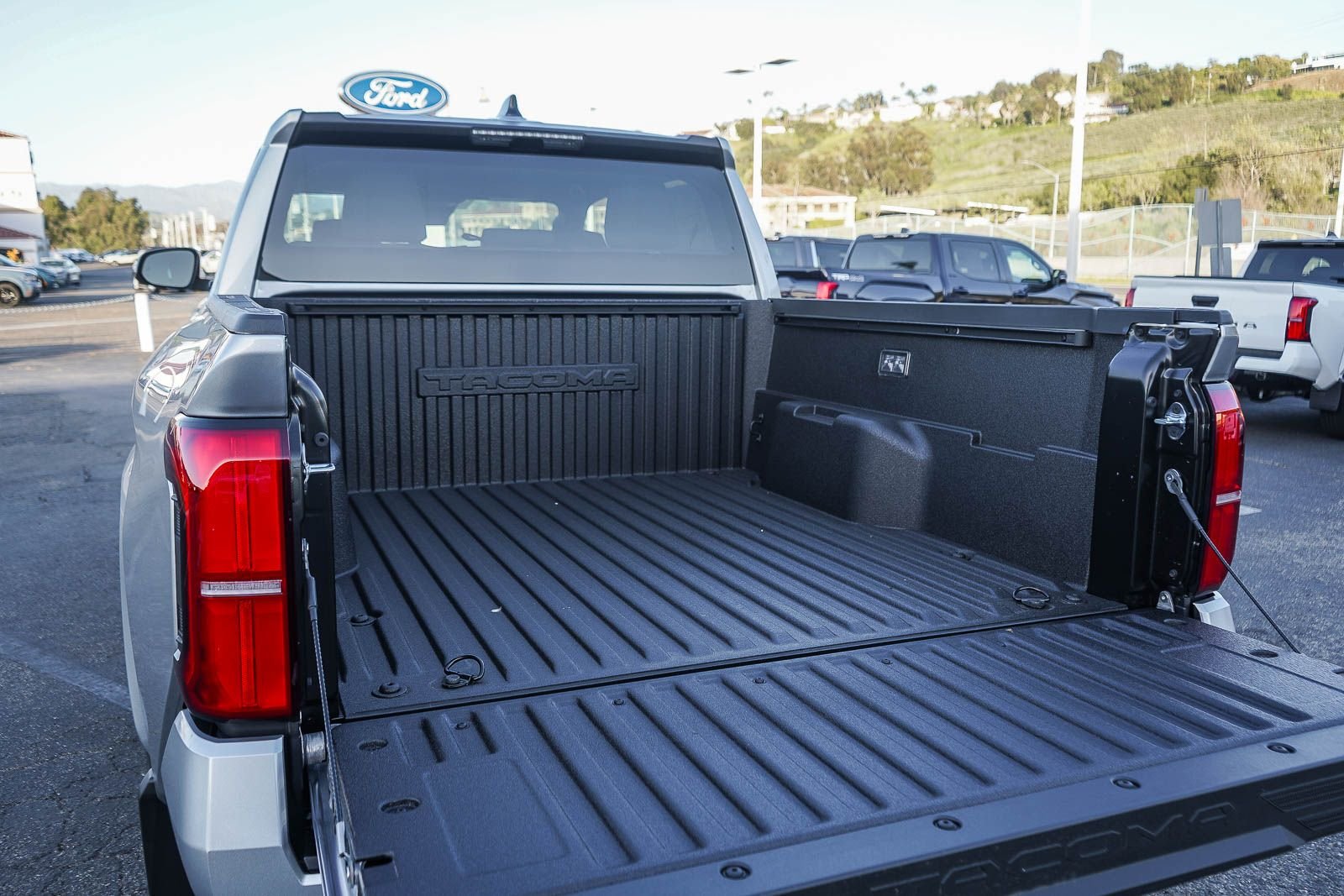 2026 Toyota Tacoma SR5 - Photo 26