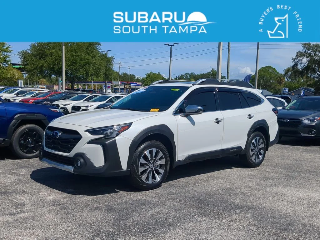 2025 Subaru Outback Touring's photo