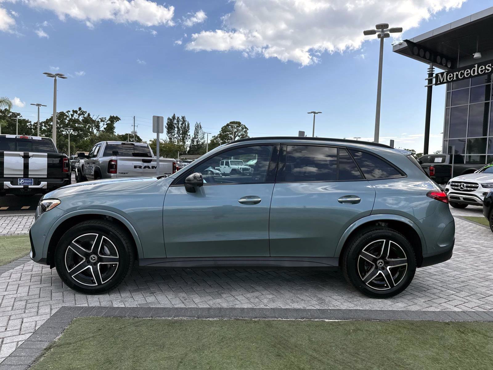 New 2026 Silver Metallic Mercedes-Benz 300 4MATIC® SUV image 3