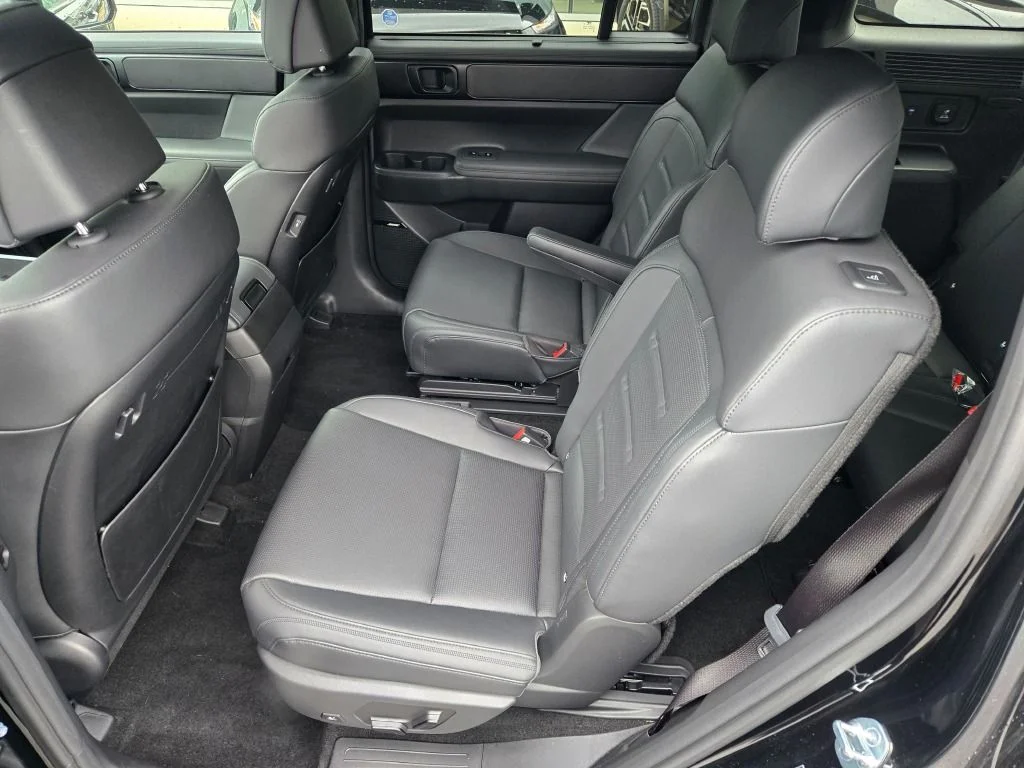 Used 2026 Black Hyundai Calligraphy image 19