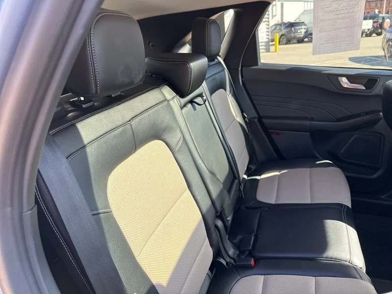 Used 2022 Blue Ford Titanium image 8
