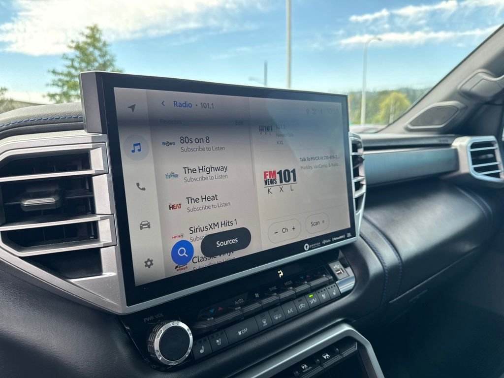 Used 2022 Silver Toyota Platinum image 5