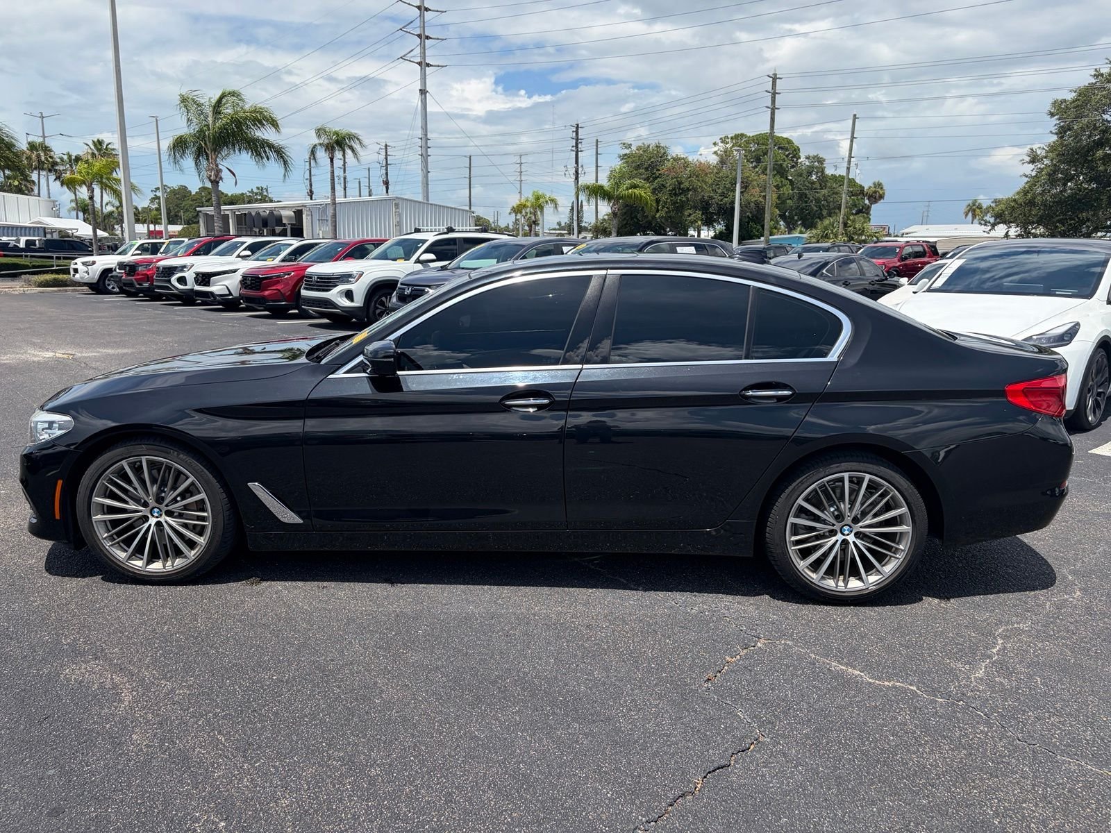 Used 2018 Black BMW 530i image 4