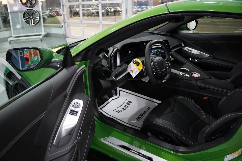 New 2026 Roswell Green Metallic Chevrolet 1LZ image 11