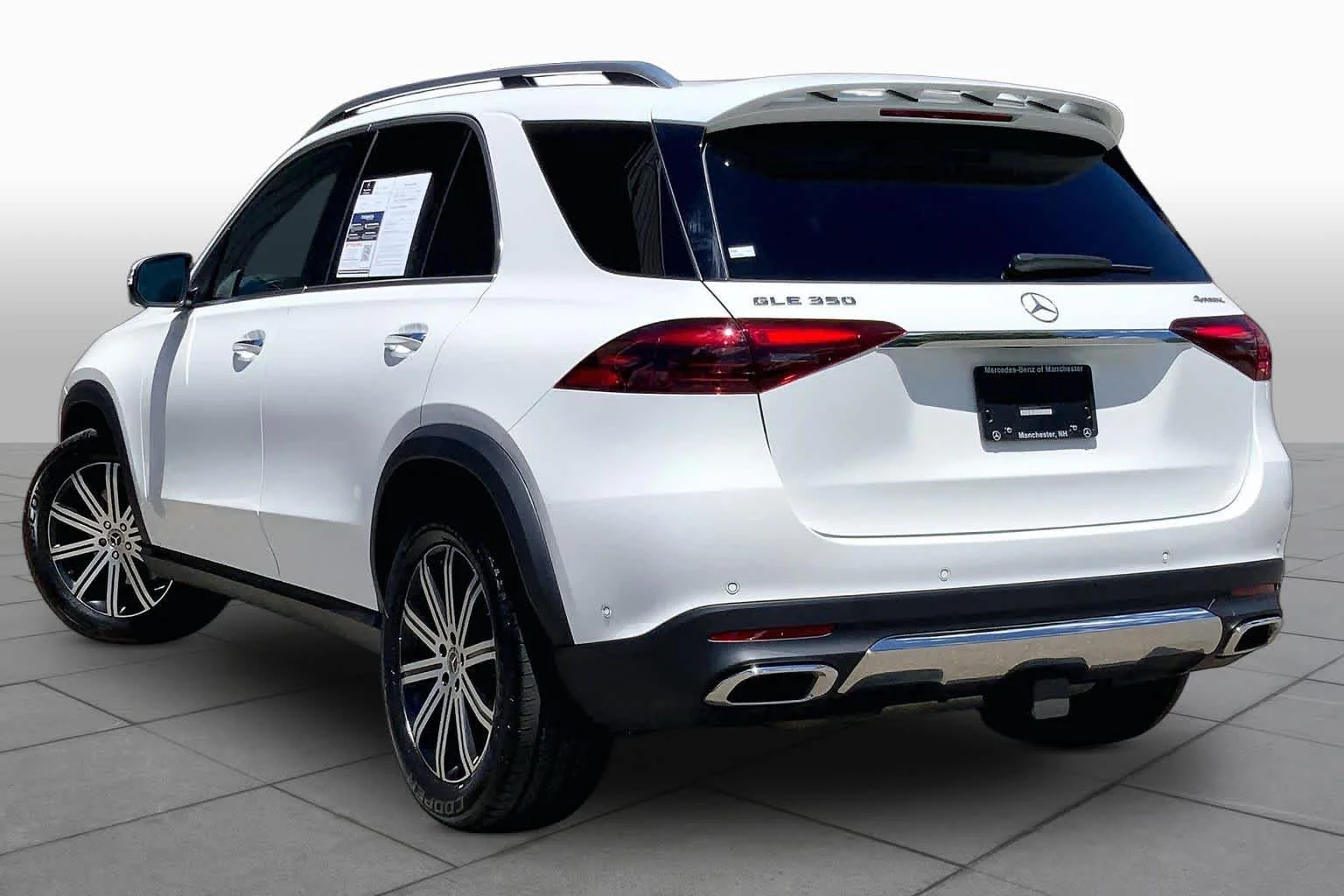 Certified Used 2026 Polar White Mercedes-Benz GLE 350 image 12