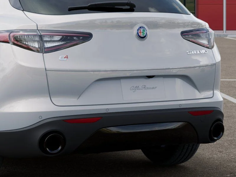 New 2026 Moonlight Gray Metallic Exterior Paint Alfa Romeo Sprint image 13