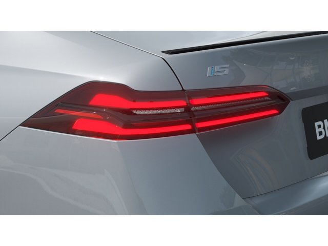 Used 2026 Brooklyn Grey Metallic BMW xDrive40 image 8